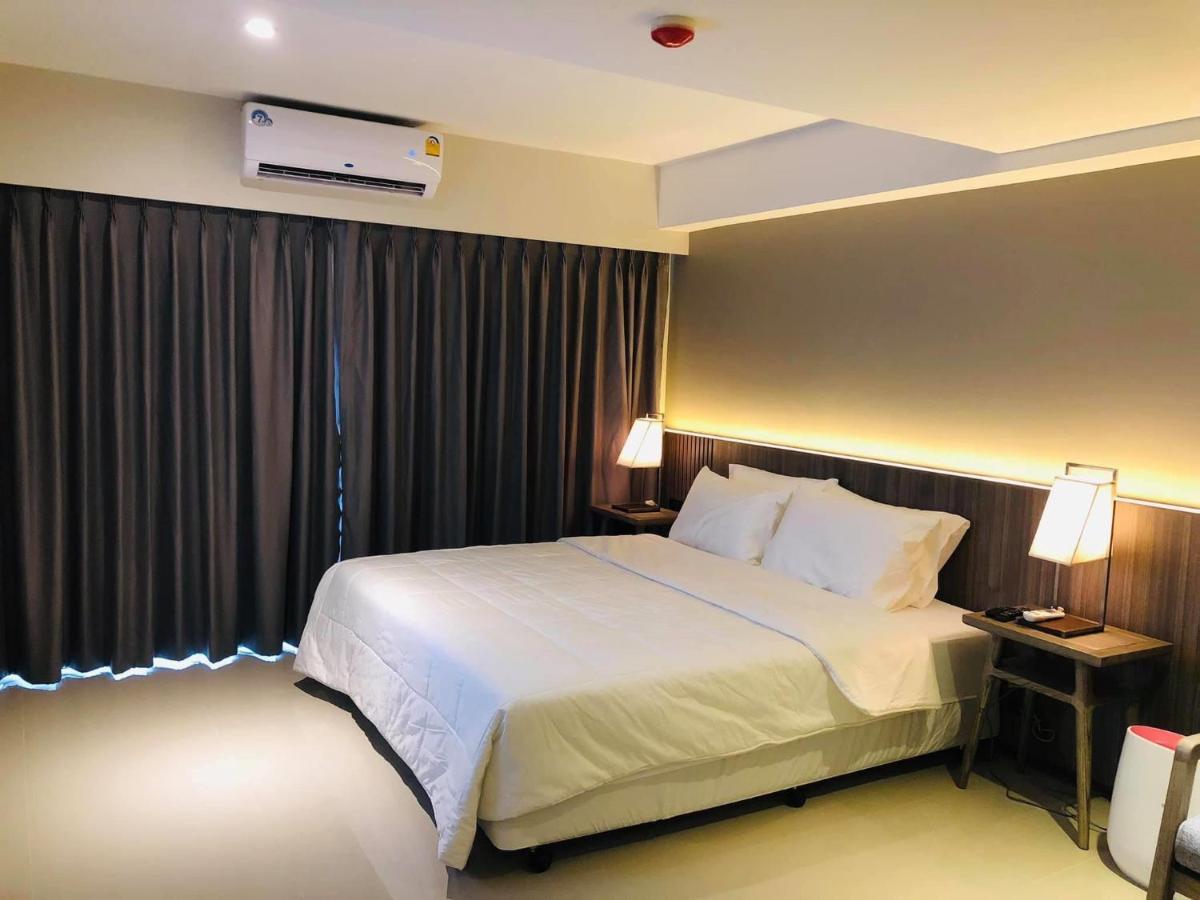 The Madera Lodge Pattaya Jomtien Beach Exterior photo